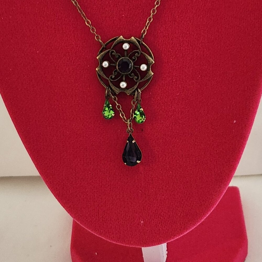THREE FOR $20 Pretty necklace & earring set old purple green faux pearls NIP